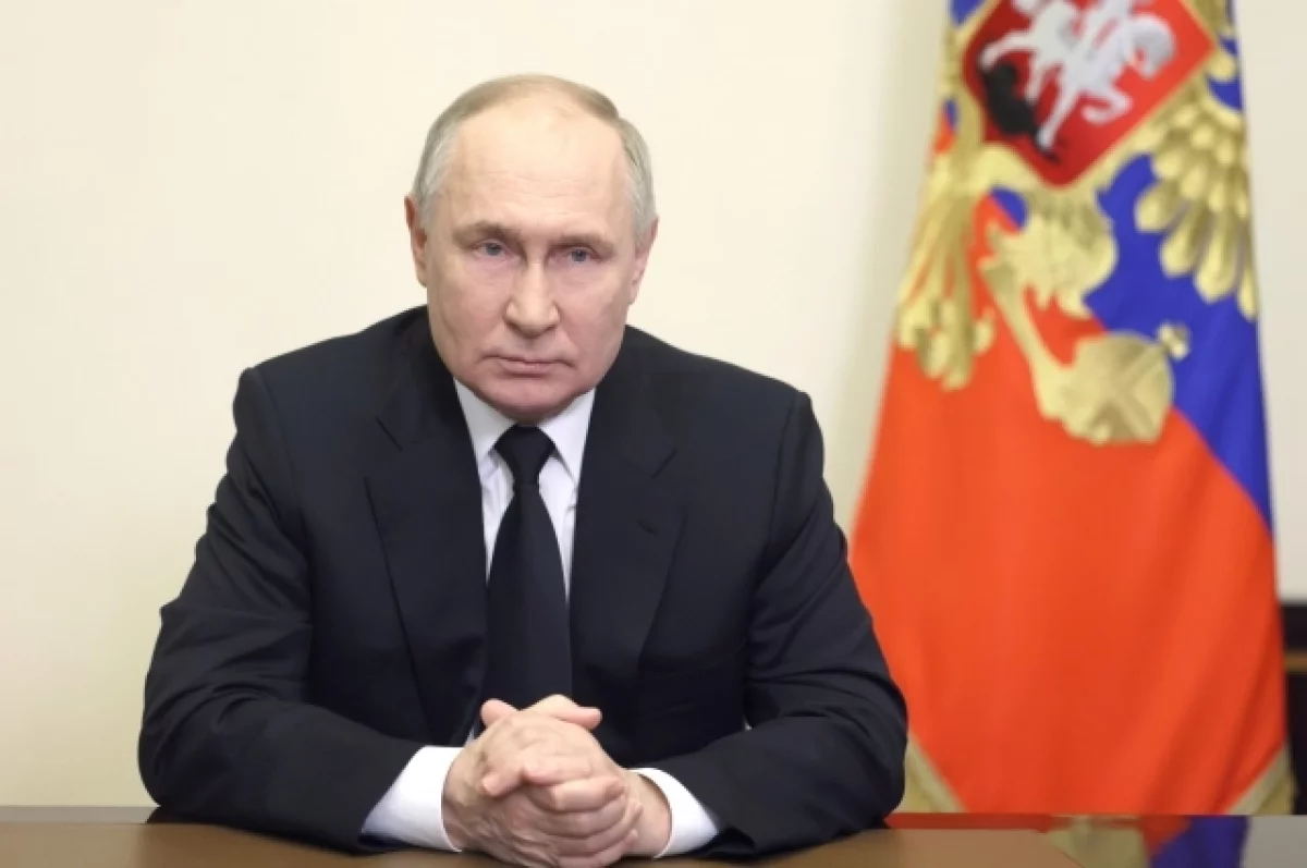 Путин призвал решить все проблемы в зоне ЧС, а потом думать о наградах